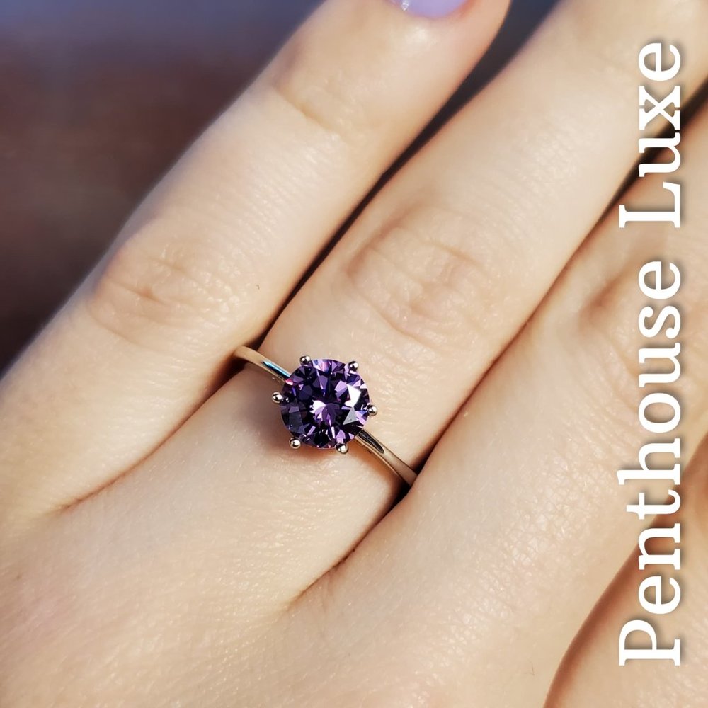 Penthouse Luxe Silver Ring with Purple Gemstone - Picture 4 of 5